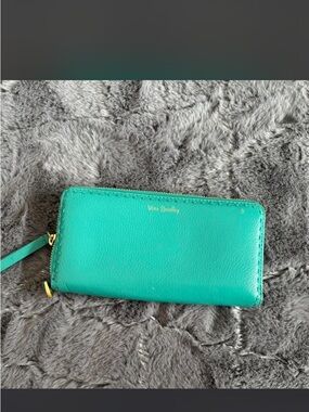 Vera Bradley Turquoise Zip Wallet with Gold Logo